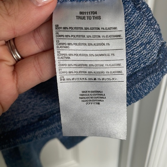 Volcom women’s knit sweater - Picture 3 of 3